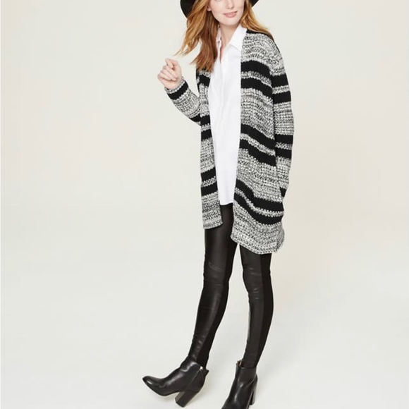 LOFT Sweaters - LOFT Size Medium Black Gray Chunky Long Open Cardigan Sweater Thick Warm Pockets